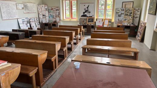 Škola ve Vlkově u Jaroměře