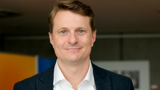 Filip Scherf, analytik z University of St Andrews