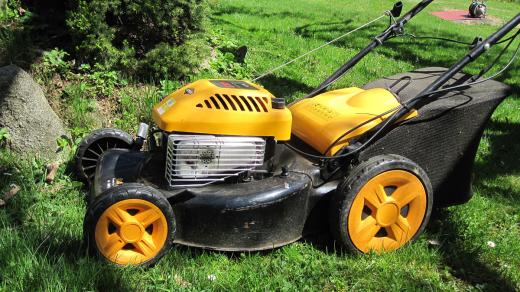 zahradní sekačka