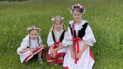 Lidové kroje z domácností v Dolní Dobrouči