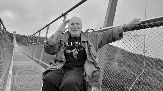 Zemřel publicista a spisovatel Milan Švihálek