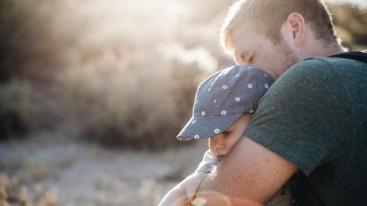 Otec s dítětem (ilustrační foto)