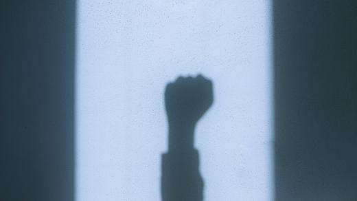 Zdvižená pěst, ilustrační foto