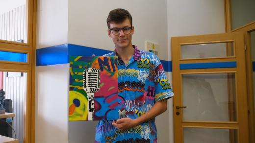 Matyáš Rola ve studiu Českého rozhlasu Hradec Králové