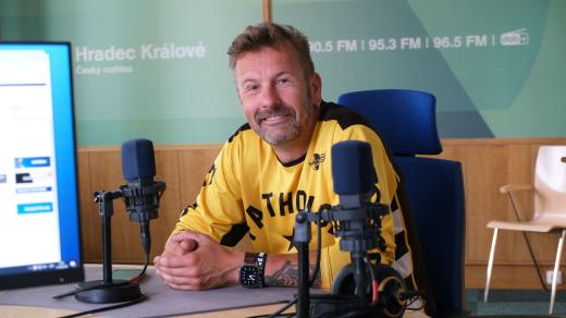 Václav Vaňura alias Láska ve studiu Českého rozhlasu Hradec Králové