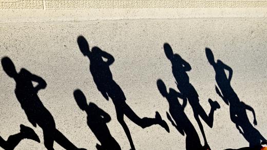 Stín běžců (ilustrační foto)