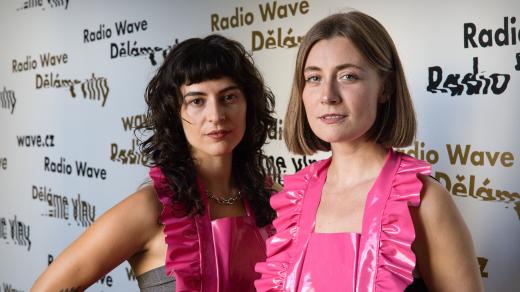 Nebojsy, Tereza Holubová a Kristýna Štarhová