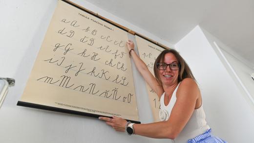 Vyučující v přerovské základní škole J. A. Komenského připravují třídy na zahájení nového školního roku, 28. 8. 2025