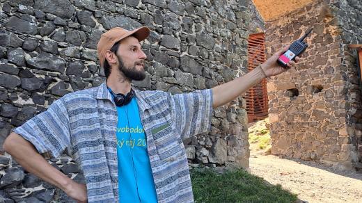 Adam Koloman Rybanský natáčí svůj další film i na hradě Trosky