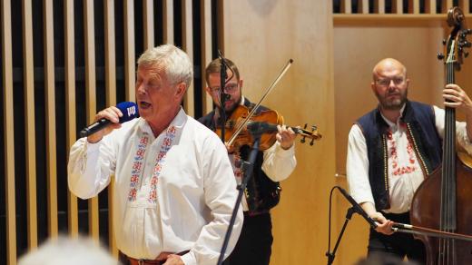 Odpoledne vystoupil ve studiu 7 Jožka Šmukař