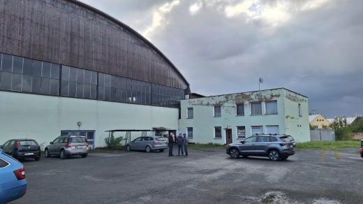 Zchátralý zimní stadion ve Šternberku nejspíš čeká demolice