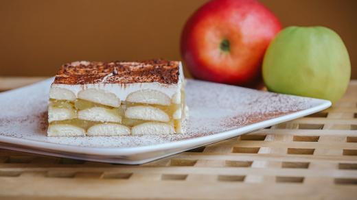 Jablkové tiramisu