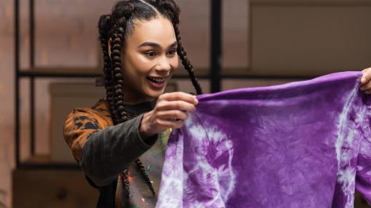 Při batikování si užijete zábavu a získáte originální kousek oblečení