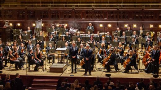 Český prezident Petr Pavel a slovenský prezident Peter Pellegrini před začátkem koncertu Státní filharmonie Košice v Obecním domě