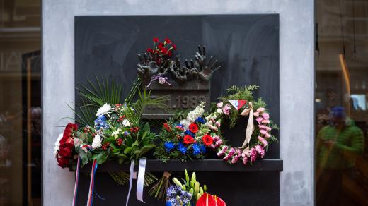 Památník sametové revoluce na Národní třídě