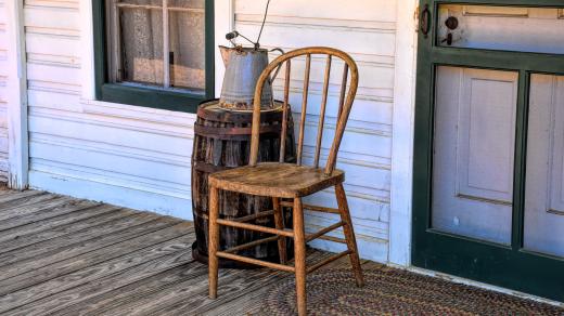 židle, dřevěný nábytek