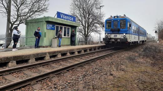 Železniční zastávka Všenice