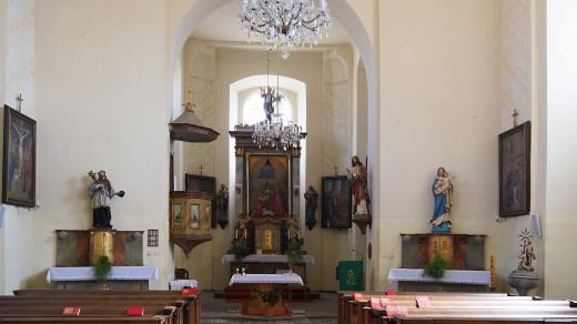 Kostel ve Větrném Jeníkově je ze 14. století