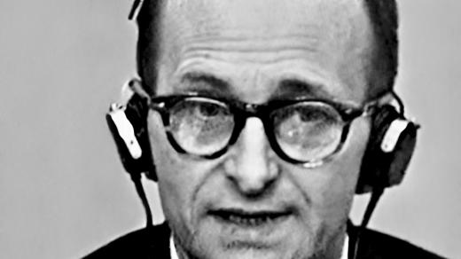 Adolf Eichmann před soudem v Jeruzalémě roku 1961