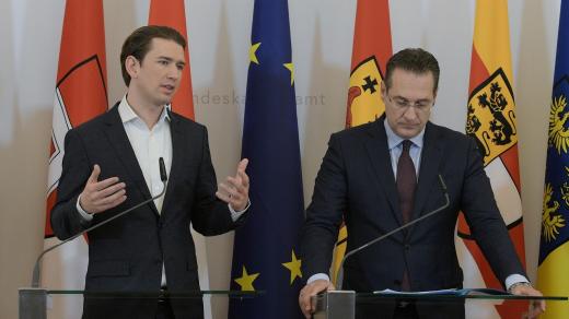 Zleva rakouský kancléř Sebastian Kurz a vicekancléř Heinz-Christian Strache