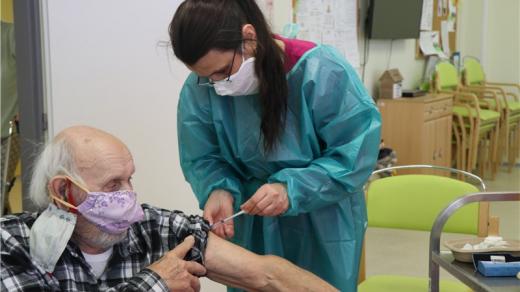 Očkování v domově seniorů na Severní Terase v Ústí nad Labem