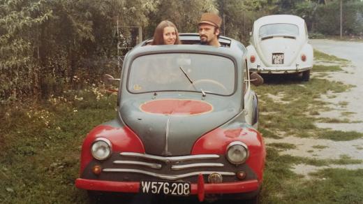 První auto. Spisovatel Milan Ráček se se svou ženou usadil už v 70. letech nedaleko československé hranice v Rakousku 