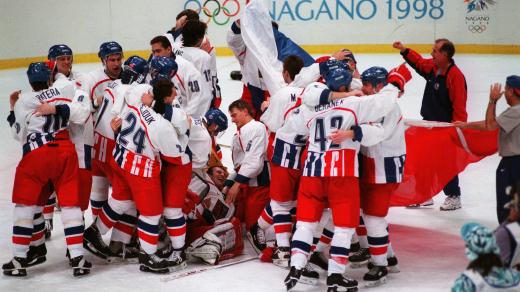 Čeští hokejisté na olympijských hrách v Naganu 1998 vybojovali zlatou medaili