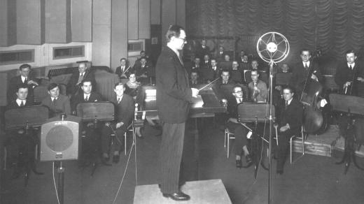 Orchestr v bratislavském rozhlasovém studiu (1935)