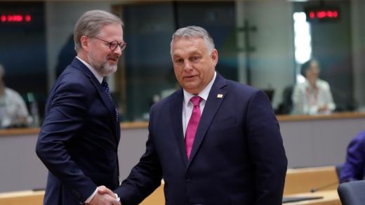Český a maďarský premiér Petr Fiala a Viktor Orbán na summitu v Bruselu