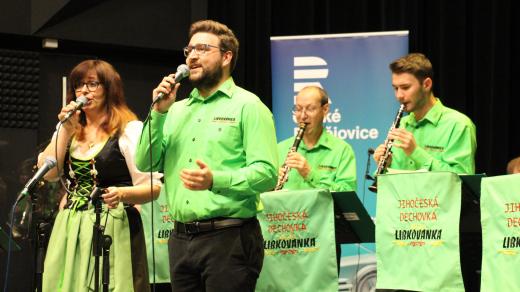 Dechová kapela Libkovanka ve studiovém sále Českého rozhlasu České Budějovice