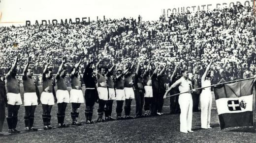 Fašistická italská vláda značně ovlivňovala podobu mistrovství světa ve fotbale v roce 1934