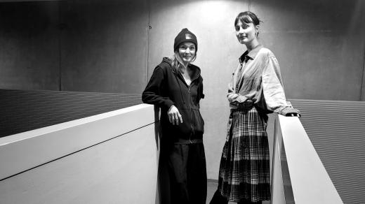 Anna Ribanská (vlevo) s Annou Ruth aka Koruth v ArtCafé