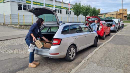 Pečovatelky vltavotýnské charity využívají nový automobil pořízený z výtěžku Tříkrálové sbírky
