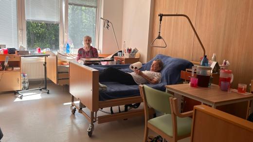 Desítky klientů domova sociální péče v Tmavém Dole musí dočasně žít v provizorních podmínkách