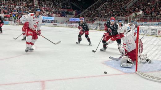 Hokejisté Olomouce v utkání proti Třinci