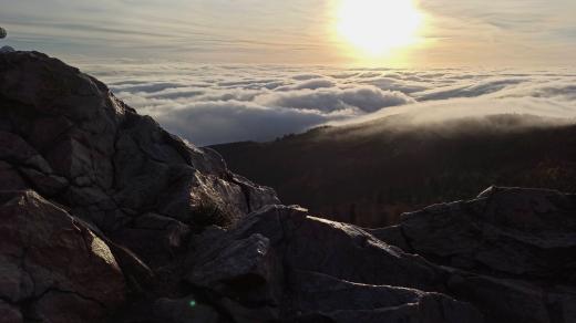 Inverzní ráno z Ještědu