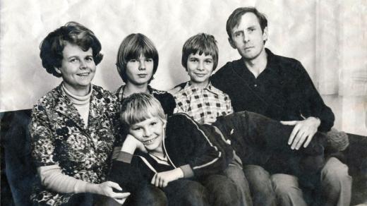 Tomáš Růžička s vlastní rodinou (první polovina 70. let)