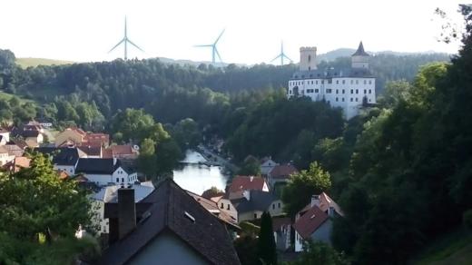 Spolek Zdravá krajina jižních Čech nasimuloval, jak by se změnily pohledy do krajiny po výstavbě větrníků