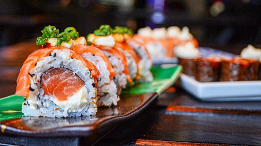 Ryby bychom kvůli omega-3 mastným kyselinám měli jíst denně a co nejméně tepelně upravené – třeba ve formě sushi