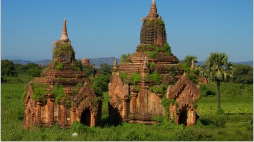 Spojení chrámů s přírodou je pro Barmu klasické
