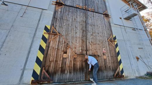 Sklad posypové soli v areálu u Prachatic