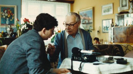 Jolyon Naegele s Alexandrem Dubčekem v roce 1988