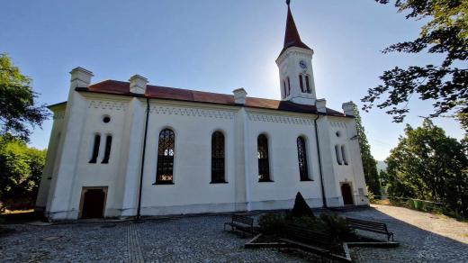 Zádveřice-Raková, obec na Zlínsku, kostel