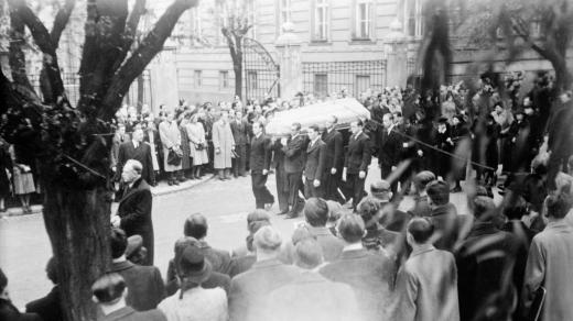 Pohřeb Jana Opletala 15. listopadu 1939