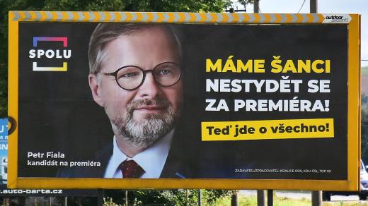 Petr Fiala na billboardu koalice Spolu
