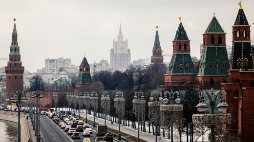 Pohled na věže Kremlu v Moskvě
