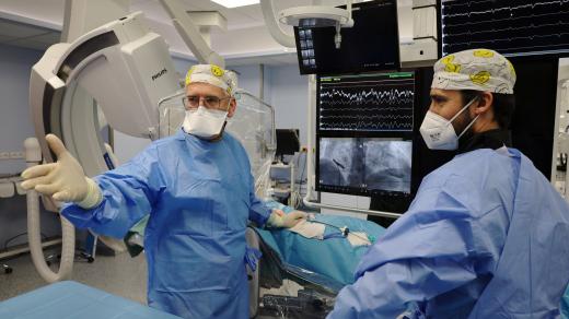 Operatér Petr Neužil popisuje průběh operace