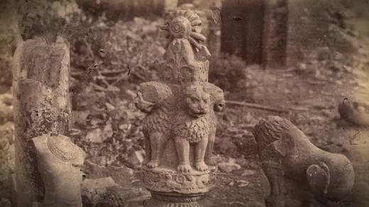 Fragment výzdoby okolí buddhistické Velké stúpy v Sáňčí, kterou zde nechal ve 3. stol. př. n. l. vystavět indický vládce Ašóka