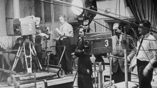 Československá televize začala poprvé vysílat v roce 1953