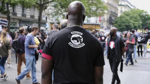 Demonstrace proti policejnímu násilí v Paříži